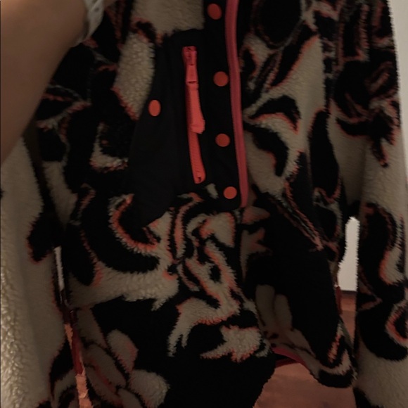 Free People Movement Floral Fleece Pullover with Pink Accents Size: Small - Picture 7 of 7